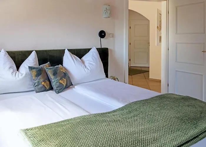 Lichtenegg A * Merano